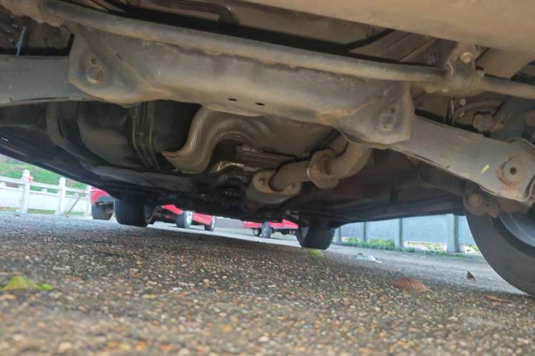 Used Haval F7 2021 1.5T Two-Wheel Drive iXuan Chassis Rear
