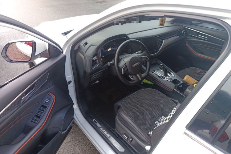 Used Haval F7 2021 2.0T Two-Wheel Drive i-Van Driver Seat
