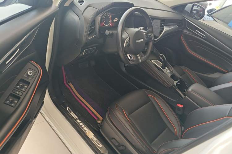 Used Haval F7 2021 2.0T Two-Wheel Drive i-Van Driver Seat