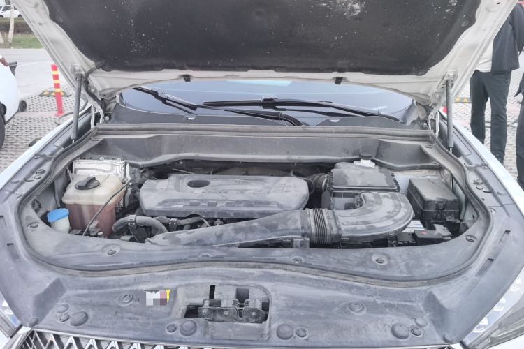 Used Haval F7 2021 2.0T All-Wheel Drive iJoy Engine Bay