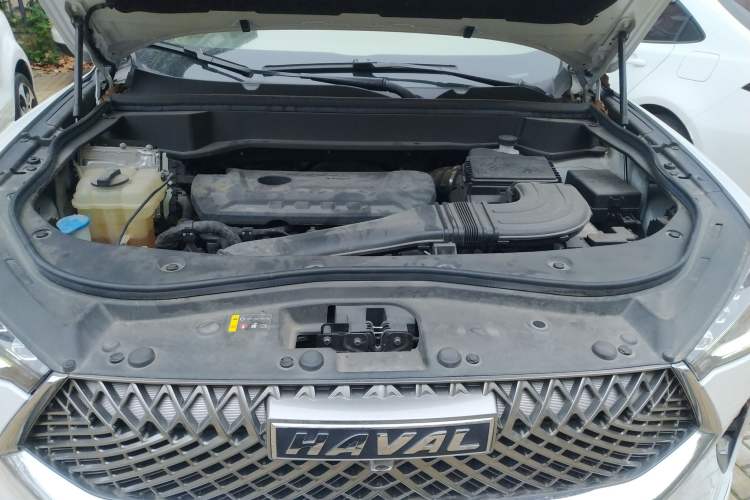 Used Haval F7 2021 2.0T All-Wheel Drive iJoy Engine Bay