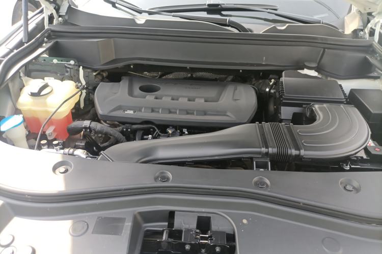 Used Haval F7 2021 2.0T Two-Wheel Drive i-Active Engine Bay