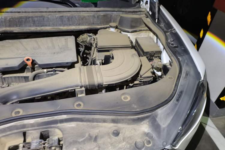Used Haval F7 2021 1.5T Two-Wheel Drive iXuan Engine Bay Left