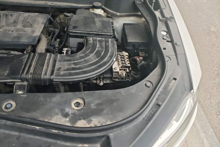 Used Haval F7 2021 1.5T Two-Wheel Drive i-Type Engine Bay Left