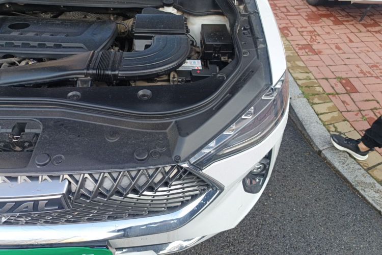 Used Haval F7 2021 2.0T Two-Wheel Drive i-Van Engine Bay Left