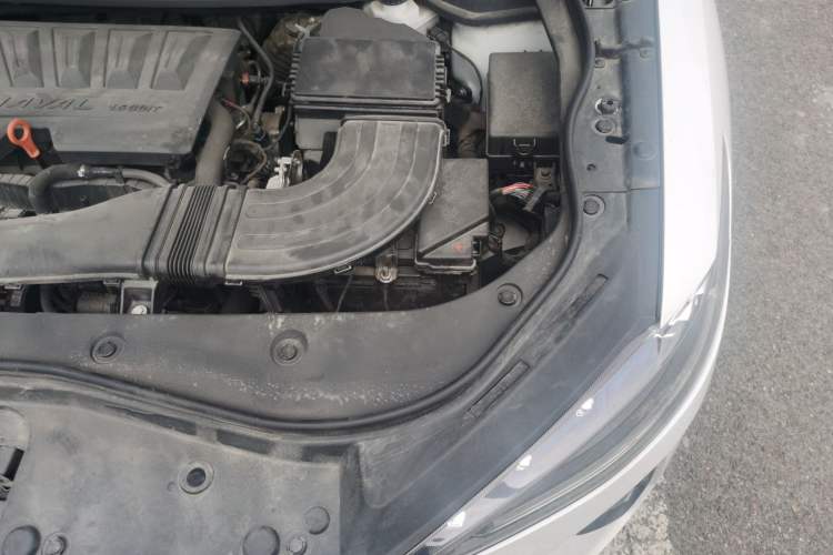 Used Haval F7 2021 1.5T Two-Wheel Drive i-Type Engine Bay Left