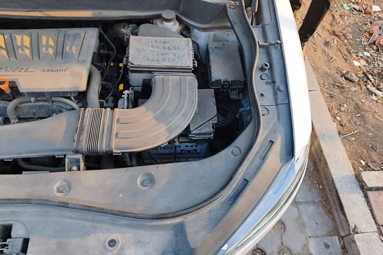 Used Haval F7 2021 1.5T Two-Wheel Drive i-Type Engine Bay Left