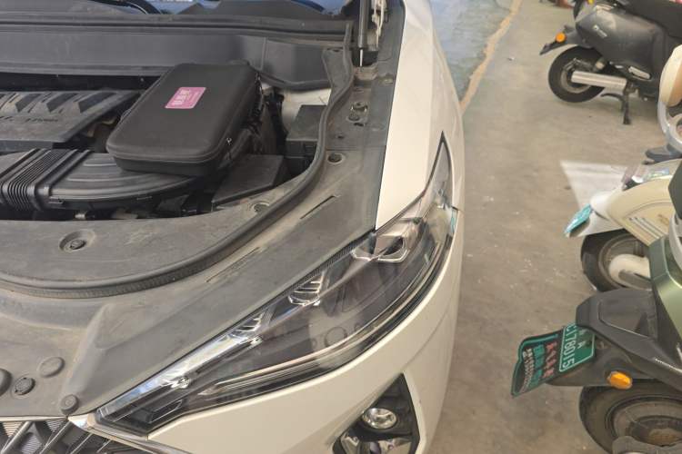 Used Haval F7 2021 1.5T Two-Wheel Drive i-Type Engine Bay Left