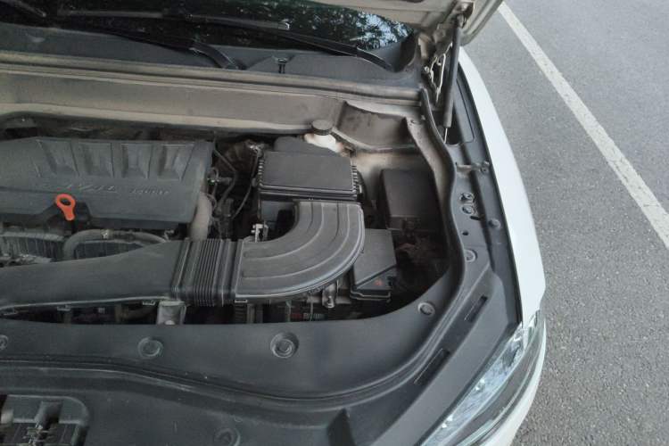Used Haval F7 2021 1.5T Two-Wheel Drive i-Type Engine Bay Left