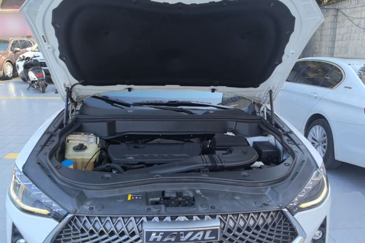 Used Haval F7 2021 2.0T Two-Wheel Drive i-Active Engine Bay