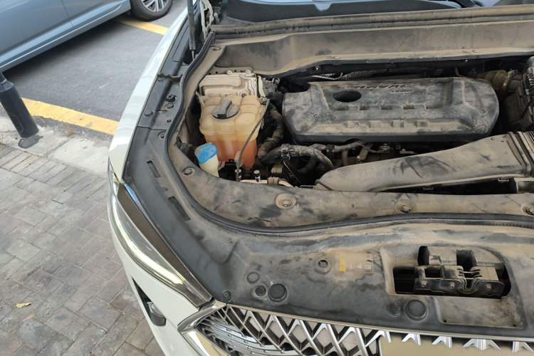 Used Haval F7 2021 2.0T All-Wheel Drive iJoy Engine Bay Right