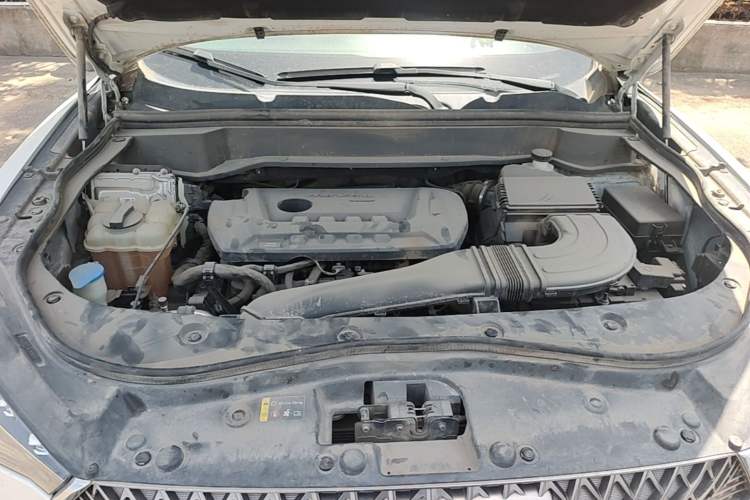 Used Haval F7 2021 2.0T Two-Wheel Drive i-Van Engine Bay