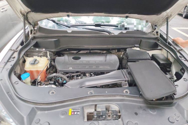 Used Haval F7 2021 2.0T Two-Wheel Drive i-Van Engine Bay