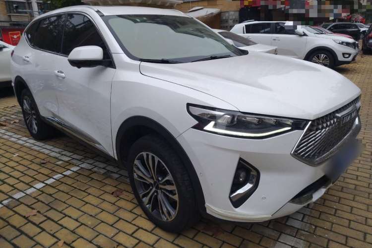 Used Haval F7 2021 2.0T All-Wheel Drive iJoy Front Right 45 Deg