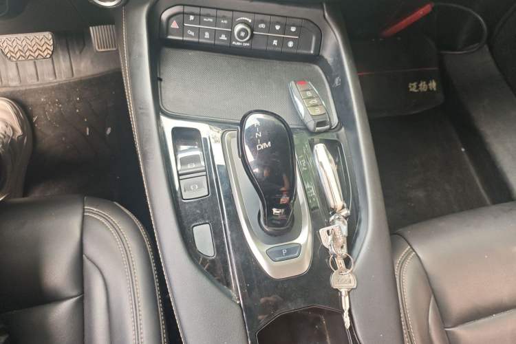 Used Haval F7 2021 1.5T Two-Wheel Drive i-Type Gear Lever
