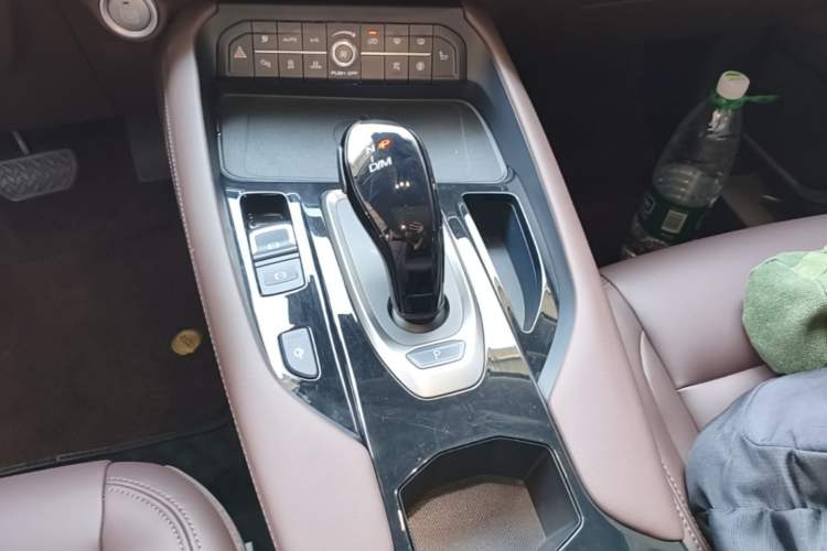 Used Haval F7 2021 1.5T Two-Wheel Drive i-Trend Gear Lever