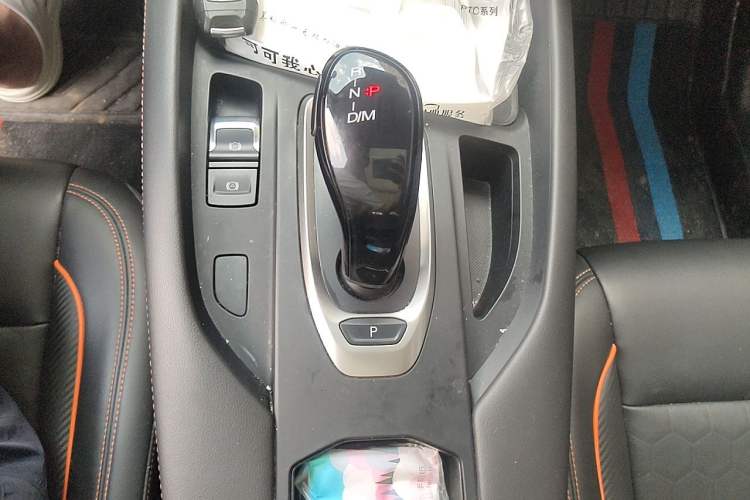 Used Haval F7 2021 1.5T Two-Wheel Drive i-Type Gear Lever