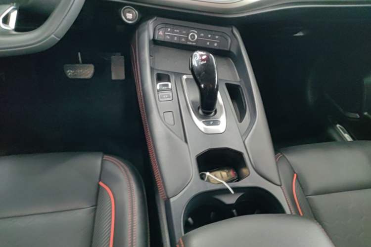 Used Haval F7 2021 1.5T Two-Wheel Drive i-Type Gear Lever
