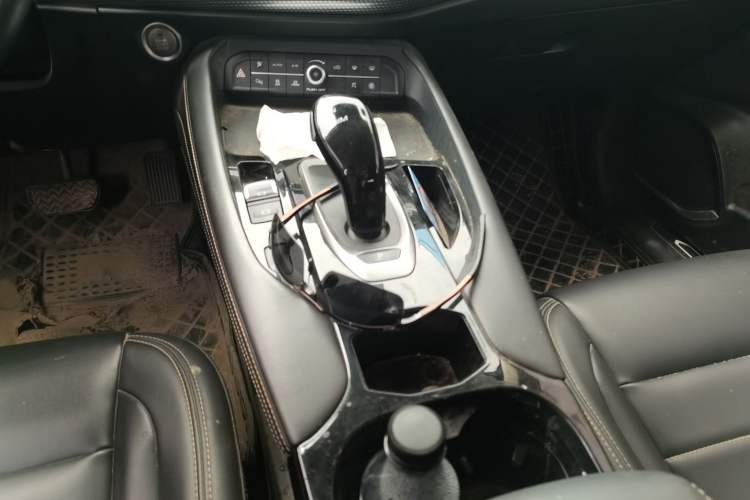 Used Haval F7 2021 1.5T Two-Wheel Drive i-Type Gear Lever