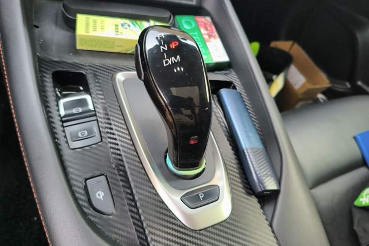Used Haval F7 2021 2.0T All-Wheel Drive iJoy Gear Lever