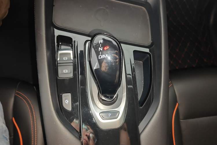 Used Haval F7 2021 1.5T Two-Wheel Drive i-Trend Gear Lever