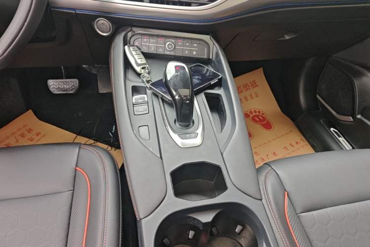 Used Haval F7 2021 2.0T Two-Wheel Drive i-Active Gear Lever