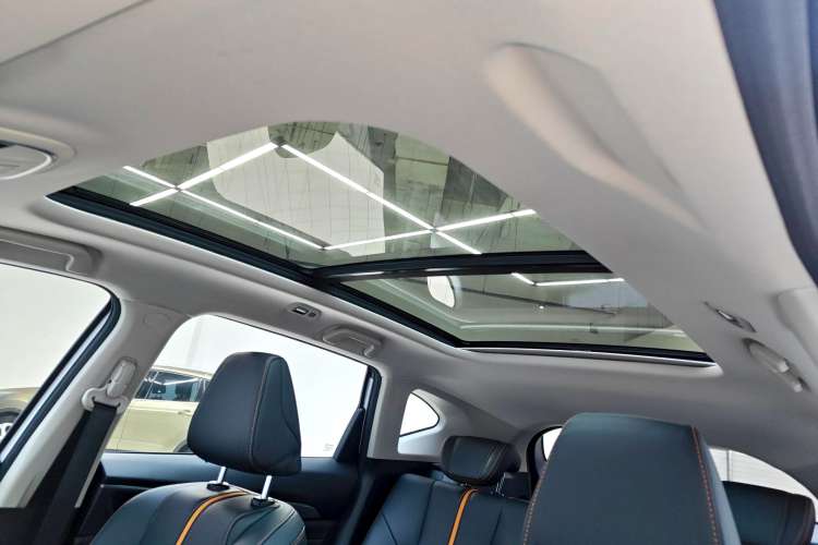 Used Haval F7 2021 2.0T Two-Wheel Drive i-Van Headliner