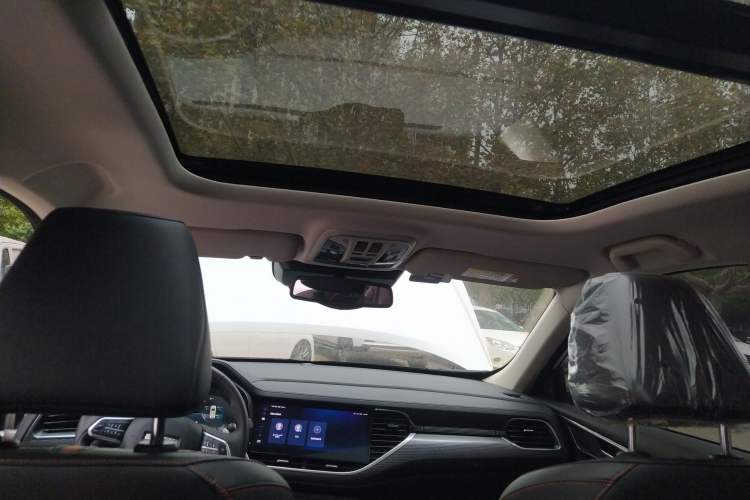 Used Haval F7 2021 2.0T All-Wheel Drive iJoy Headliner