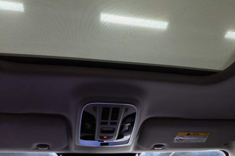 Used Haval F7 2021 1.5T Two-Wheel Drive i-Type Headliner