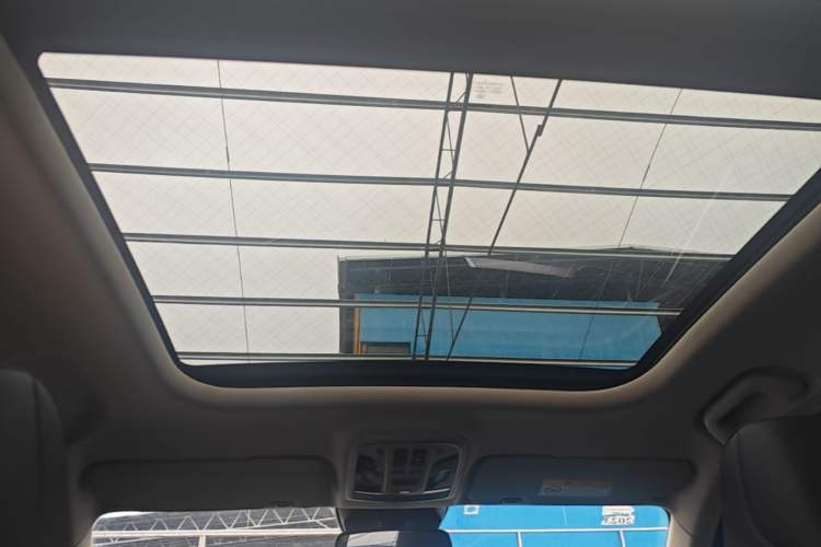 Used Haval F7 2021 1.5T Two-Wheel Drive iXuan Headliner