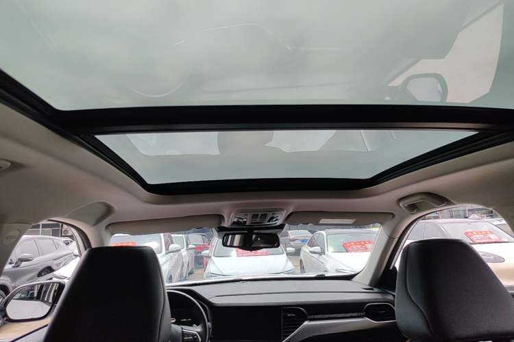 Used Haval F7 2021 2.0T Two-Wheel Drive i-Van Headliner