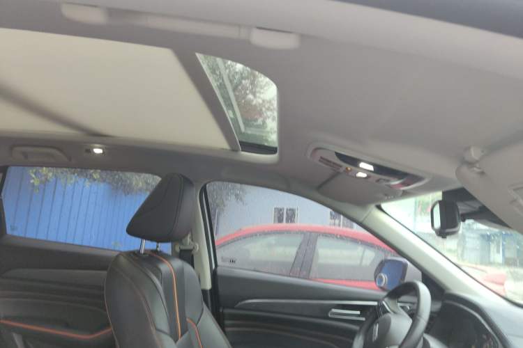 Used Haval F7 2021 2.0T Two-Wheel Drive i-Van Headliner