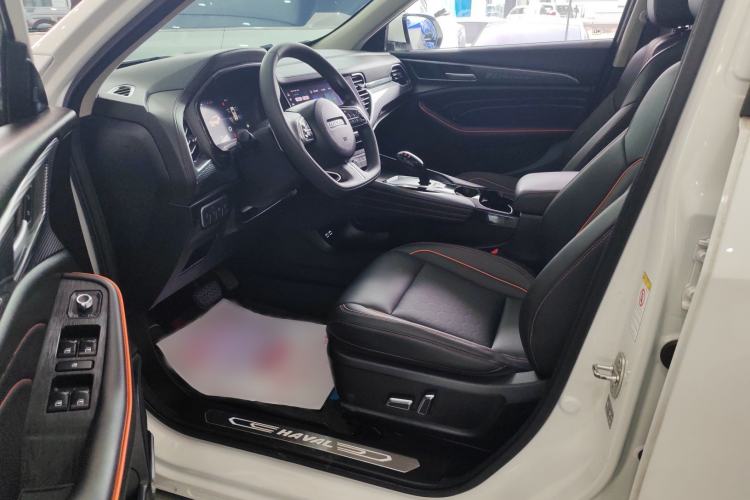 Used Haval F7 2021 2.0T Two-Wheel Drive i-Van Interior 1
