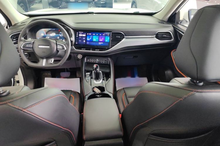 Used Haval F7 2021 2.0T Two-Wheel Drive i-Van Interior 2