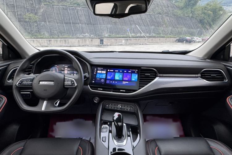 Used Haval F7 2021 1.5T Two-Wheel Drive i-Trend Interior 4