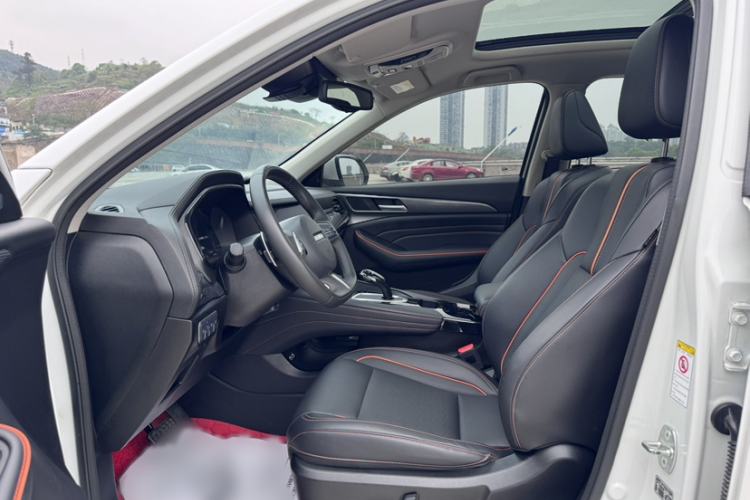 Used Haval F7 2021 1.5T Two-Wheel Drive i-Trend Interior 8