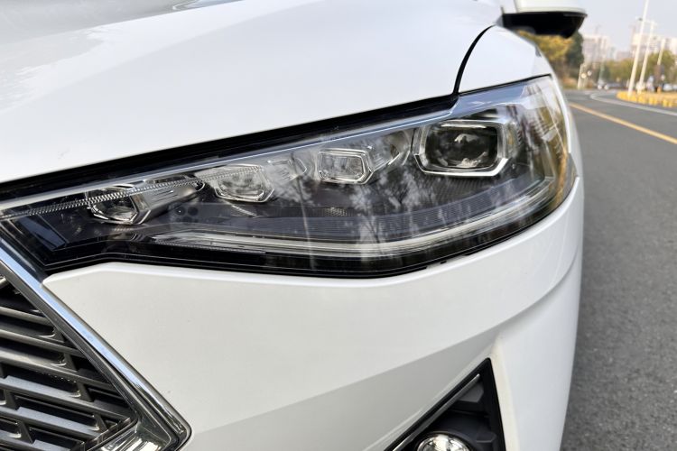 Used Haval F7 2021 1.5T Two-Wheel Drive i-Type Left Front Headlight