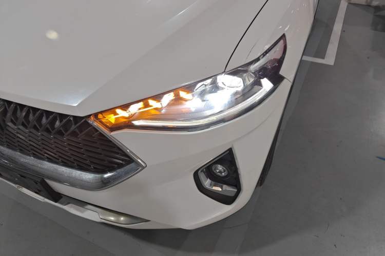 Used Haval F7 2021 1.5T Two-Wheel Drive iXuan Left Front Headlight