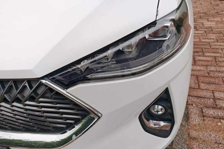 Used Haval F7 2021 1.5T Two-Wheel Drive iXuan Left Front Headlight