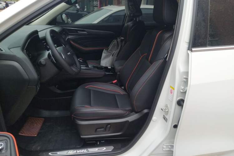 Used Haval F7 2021 2.0T All-Wheel Drive iJoy Left Front Seat