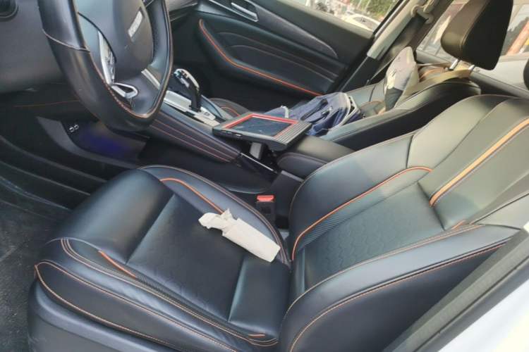 Used Haval F7 2021 2.0T Two-Wheel Drive i-Van Left Front Seat