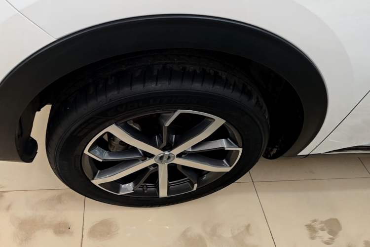 Used Haval F7 2021 1.5T Two-Wheel Drive i-Trend Left Front Wheel Hub
