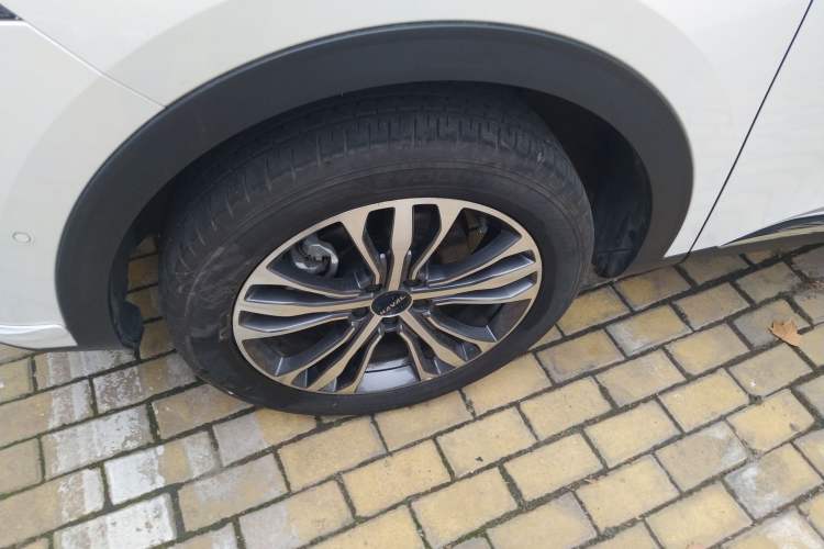 Used Haval F7 2021 2.0T All-Wheel Drive iJoy Left Front Wheel Hub