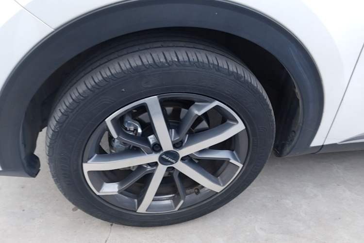 Used Haval F7 2021 1.5T Two-Wheel Drive i-Trend Left Front Wheel Hub