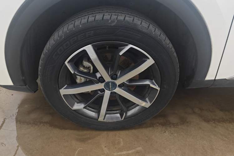 Used Haval F7 2021 1.5T Two-Wheel Drive iXuan Left Front Wheel Hub