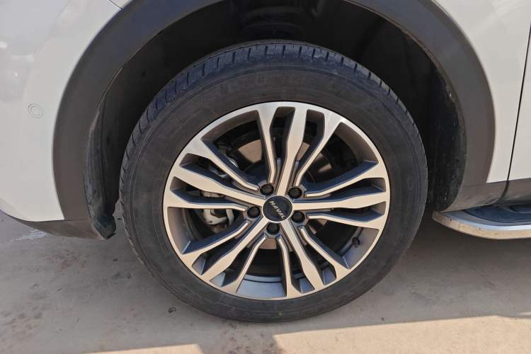 Used Haval F7 2021 2.0T All-Wheel Drive iJoy Left Front Wheel Hub