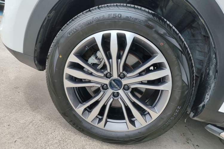Used Haval F7 2021 2.0T Two-Wheel Drive i-Van Left Front Wheel Hub