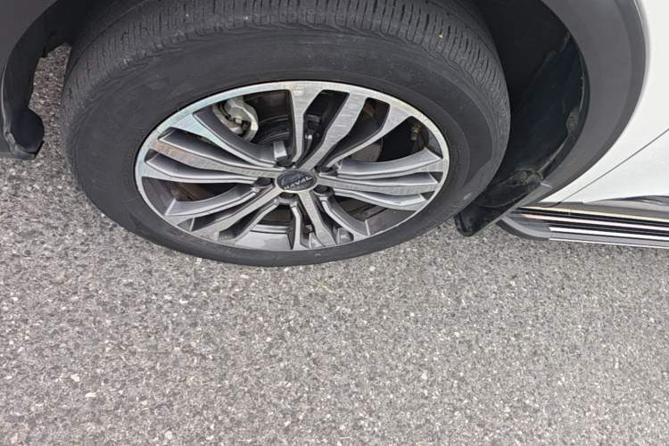 Used Haval F7 2021 2.0T Two-Wheel Drive i-Active Left Front Wheel Hub