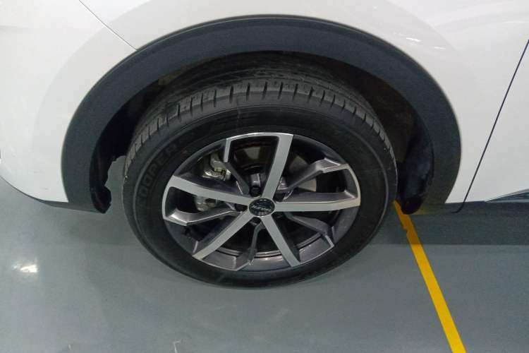Used Haval F7 2021 1.5T Two-Wheel Drive i-Type Left Front Wheel Hub