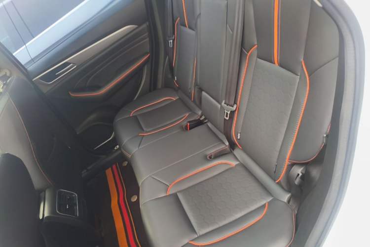 Used Haval F7 2021 1.5T Two-Wheel Drive i-Type Left Rear Seat